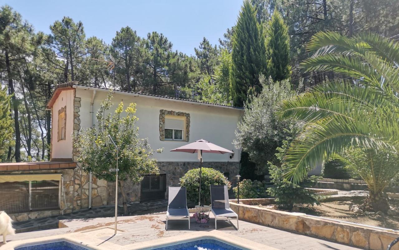 Bonita Casa En El Bosque - El Tiemblo Villa Bagian luar foto
